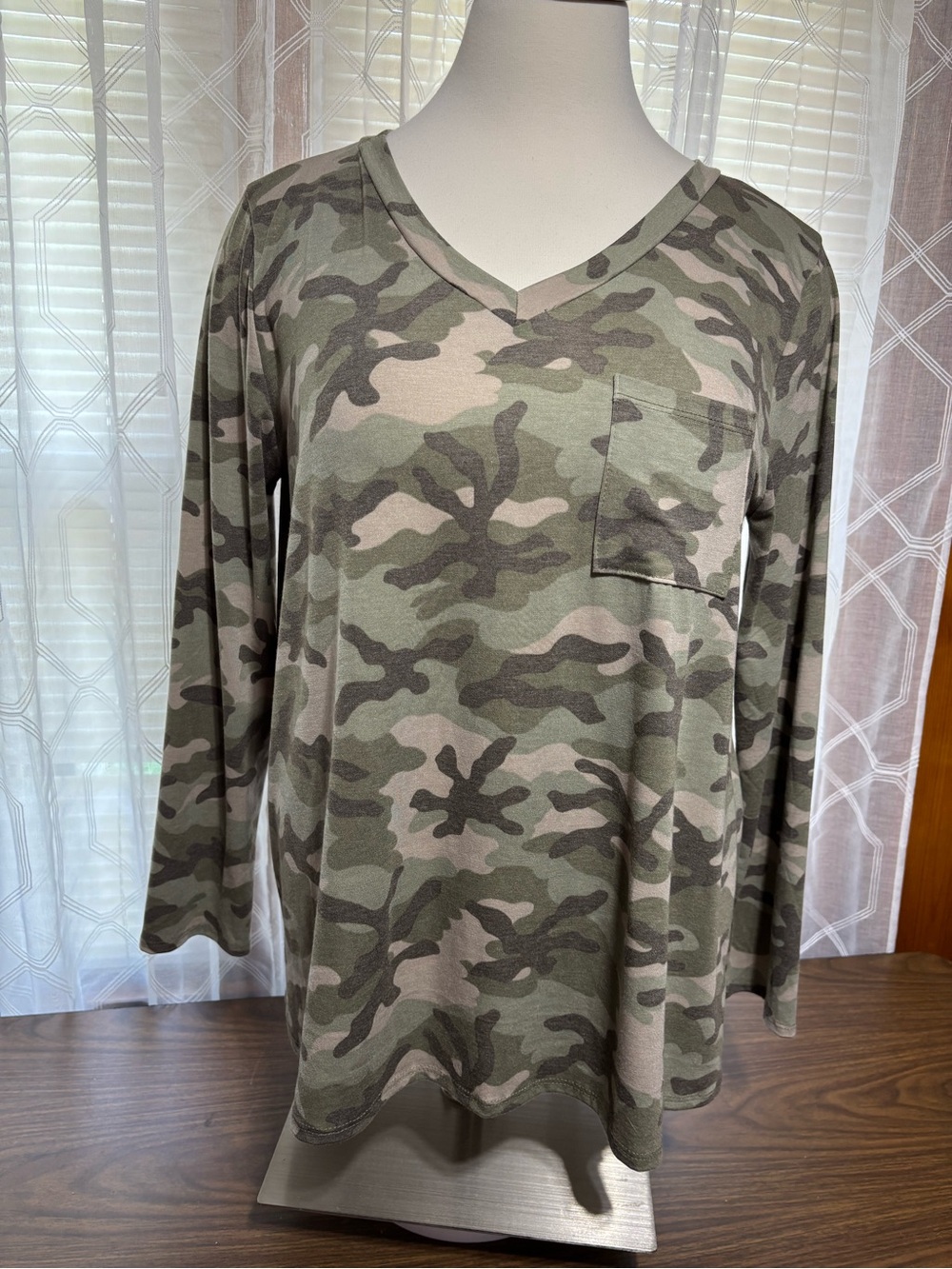 Sew in Love 3X Camouflage V-Neck Long Sleeve Top - Green Camo 26 p2p 32L NWT